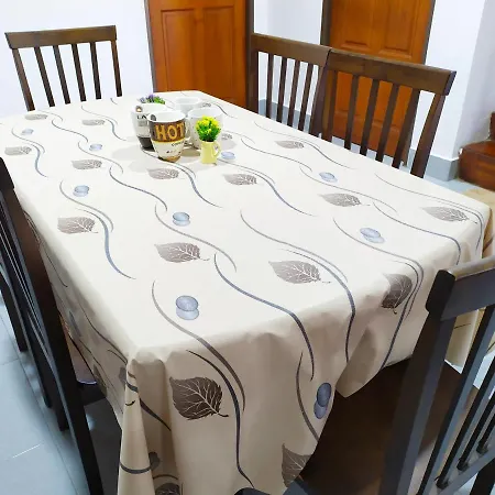 Victoria Homestay Sibu - Next To Shopping Complex & Large Car Park Area With Autogate Exterior photo